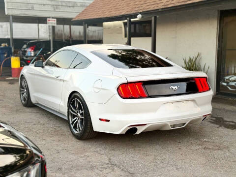 2017 Ford Mustang EcoBoost Premium