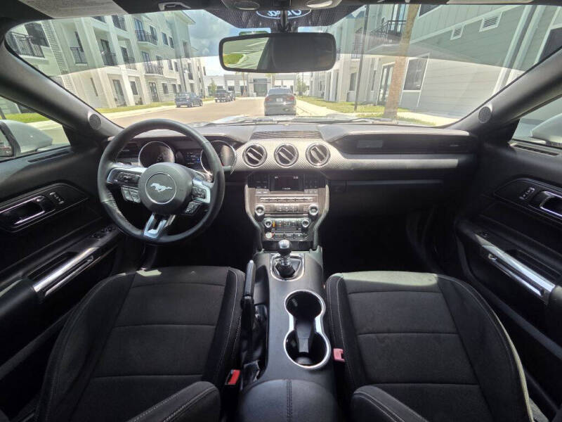2016 Ford Mustang V6