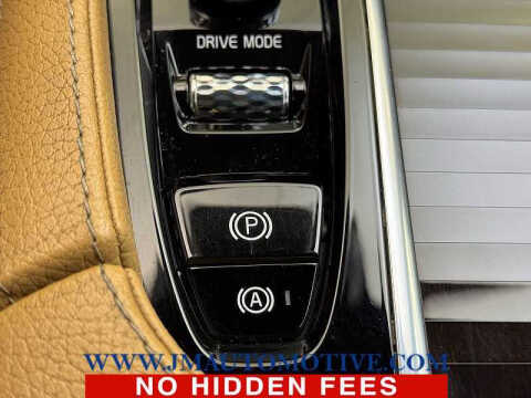 2017 Volvo XC90 T6 Momentum