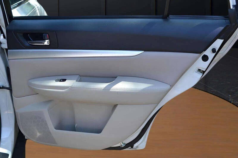 2013 Subaru Outback 2.5i