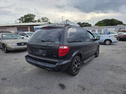 2005 Dodge Caravan SXT
