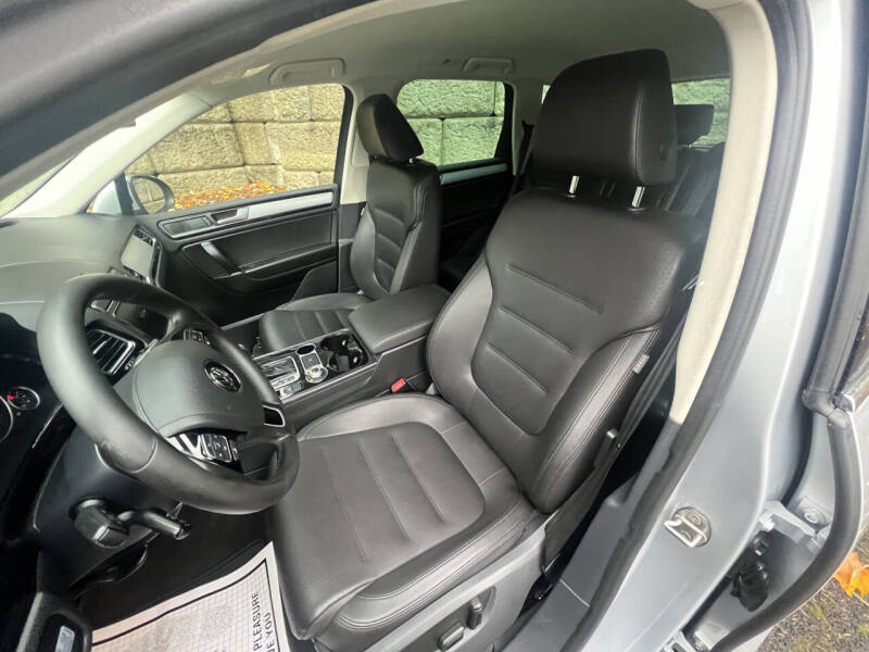 2016 Volkswagen Touareg TDI Sport