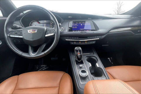 2020 Cadillac XT4 Premium Luxury