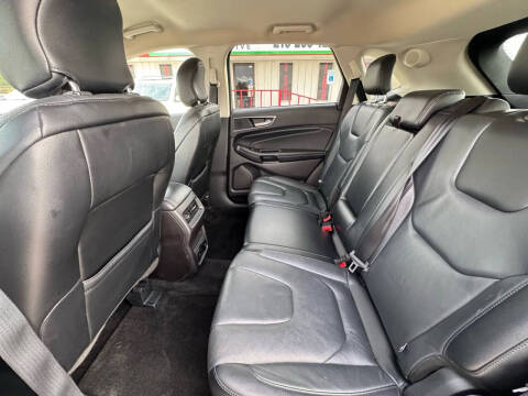 2017 Ford Edge Titanium