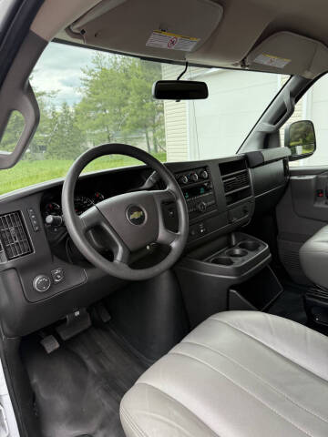 2020 Chevrolet Express 3500