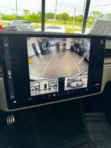 2023 Tesla Model X Standard Range