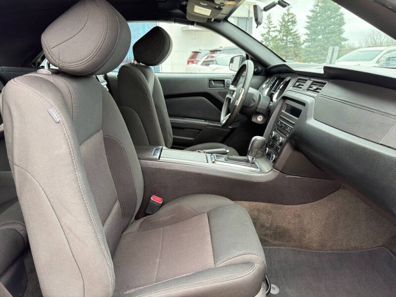 2014 Ford Mustang V6