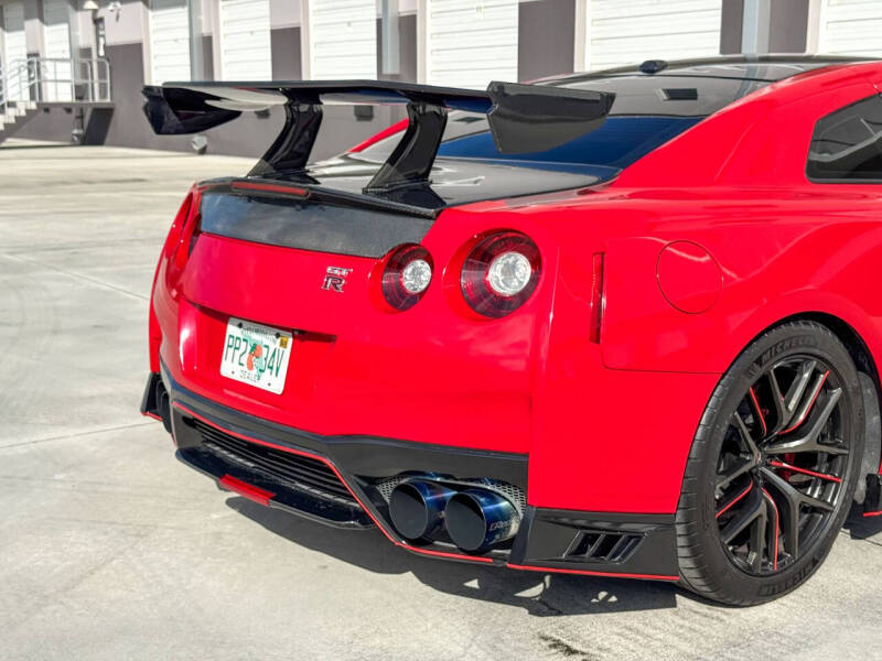 2016 Nissan GT-R Premium