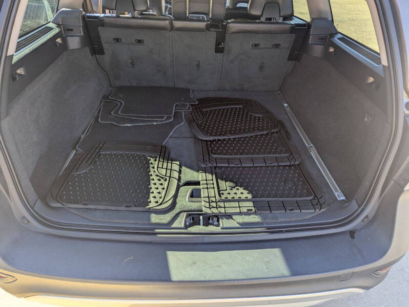 2016 Volvo XC70 T5 Classic Platinum