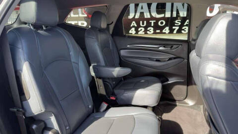 2020 Buick Enclave Essence