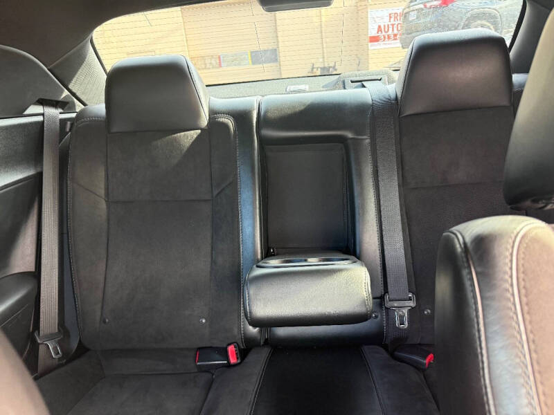 2016 Dodge Challenger R/T Scat Pack