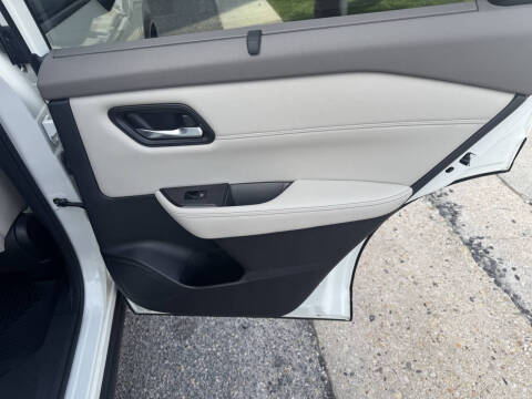 2022 Nissan Rogue SV