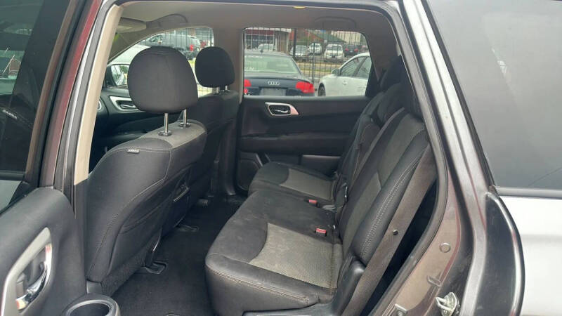 2017 Nissan Pathfinder