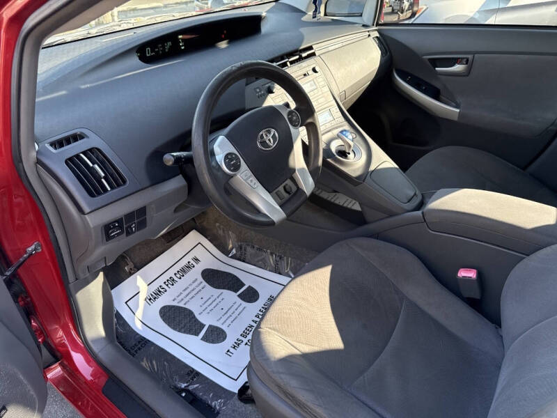 2010 Toyota Prius III