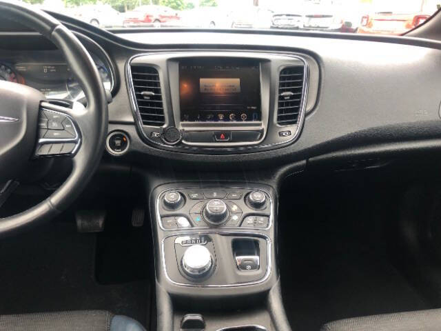 2016 Chrysler 200 S