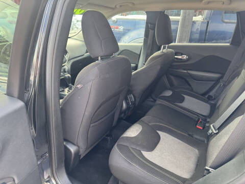 2016 Jeep Cherokee Latitude Altitude