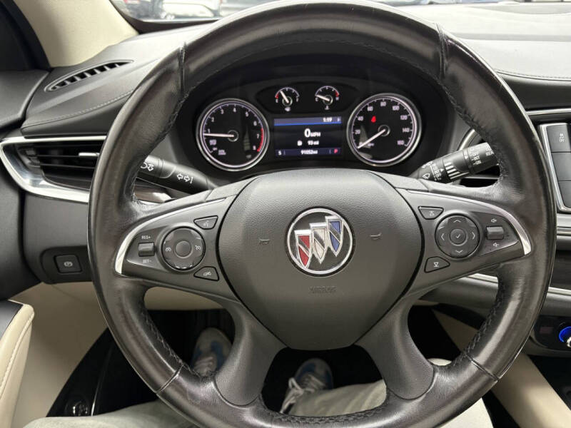 2020 Buick Enclave Essence