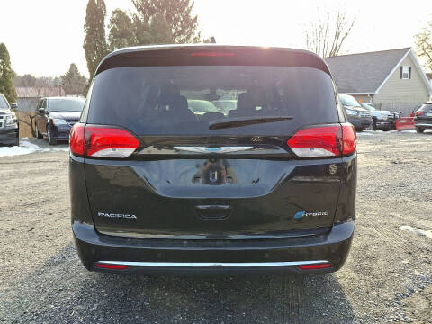 2018 Chrysler Pacifica Hybrid Touring Plus