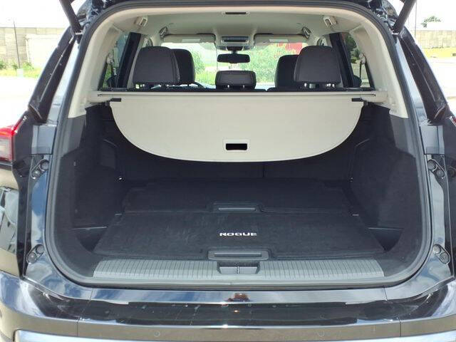 2025 Nissan Rogue SL