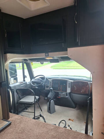 2016 NeXus RV Phantom 325C