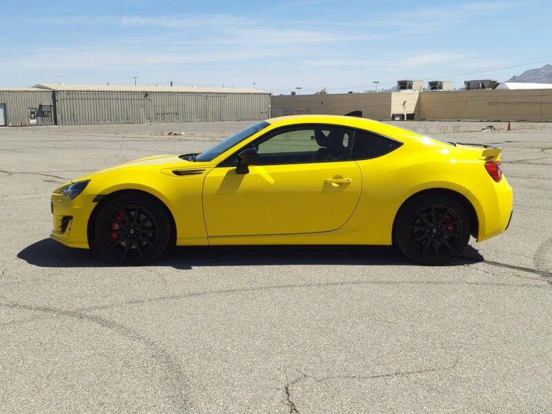 2017 Subaru BRZ Series.Yellow