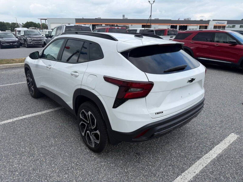 2025 Chevrolet Trax RS