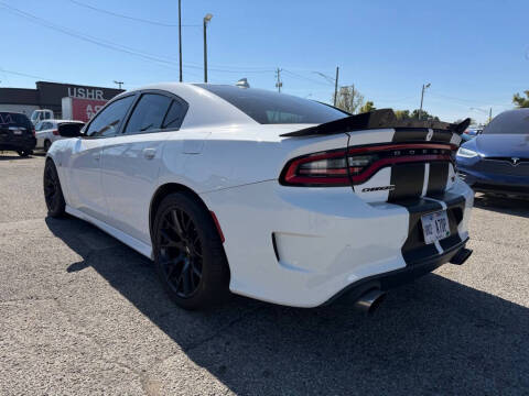 2016 Dodge Charger R/T Scat Pack