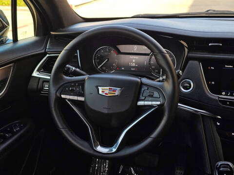 2024 Cadillac XT6 Luxury