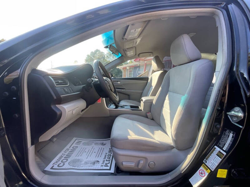 2016 Toyota Camry LE