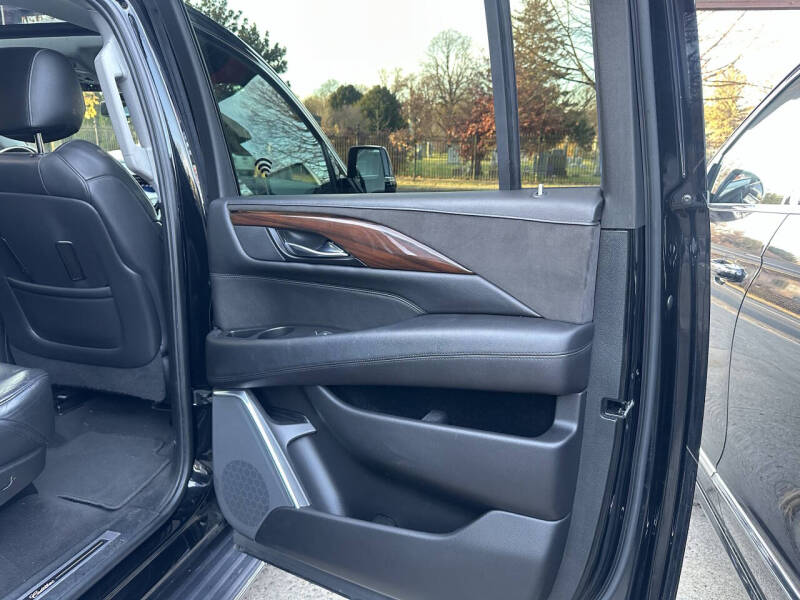 2020 Cadillac Escalade ESV Luxury