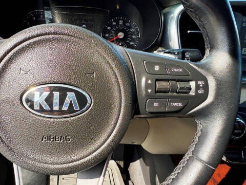 2017 Kia Sorento EX