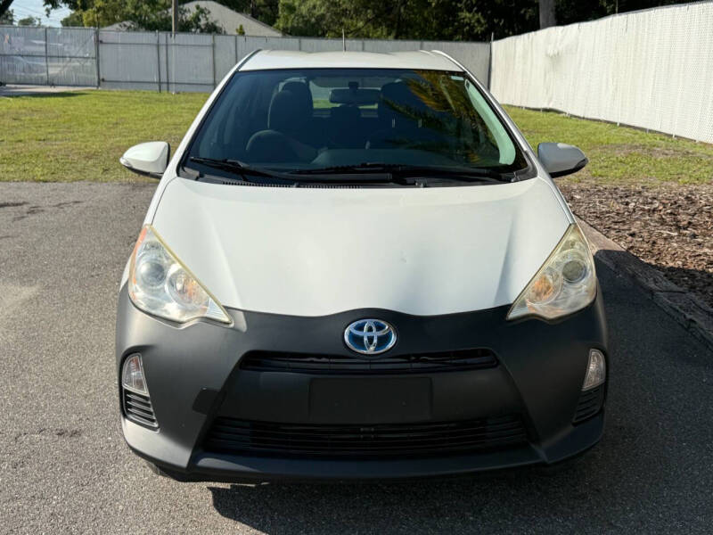 2013 Toyota Prius c Two