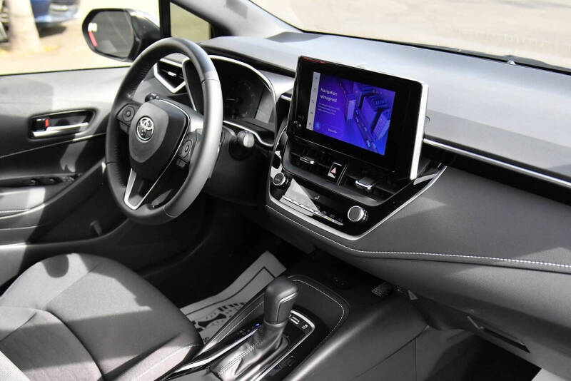 2024 Toyota Corolla Hatchback SE