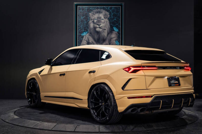 2020 Lamborghini Urus