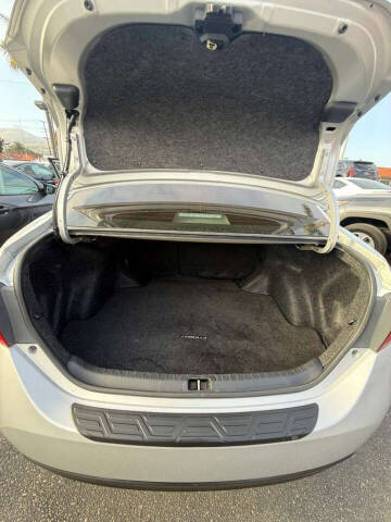 2015 Toyota Corolla LE Plus