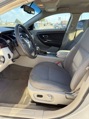 2012 Ford Taurus SEL