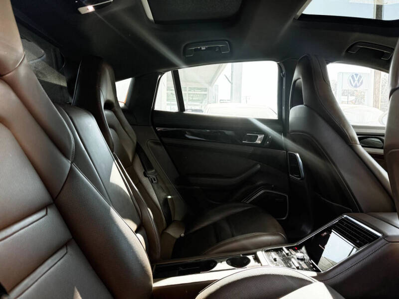2022 Porsche Panamera 4S E-Hybrid