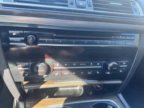 2015 BMW 7 Series 750i