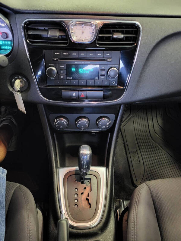 2014 Chrysler 200 Touring