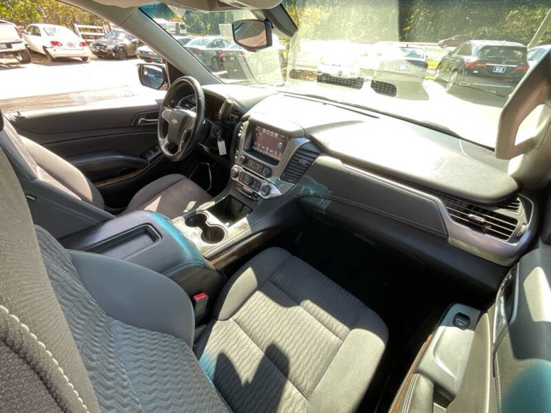 2018 Chevrolet Suburban LS