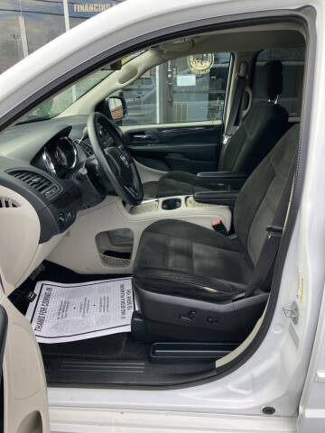 2016 Dodge Grand Caravan SXT Plus