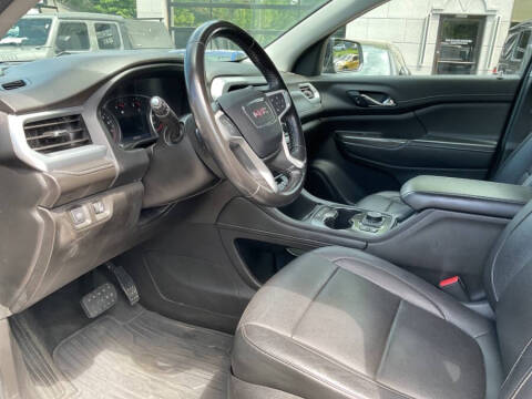 2020 GMC Acadia SLT