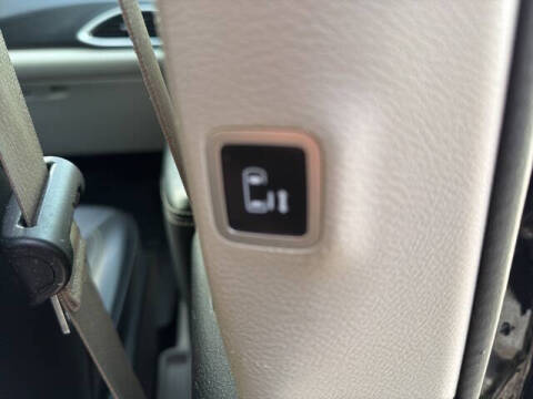 2020 Chrysler Voyager LXi