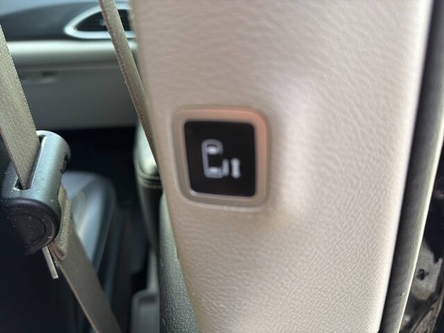 2020 Chrysler Voyager LXi