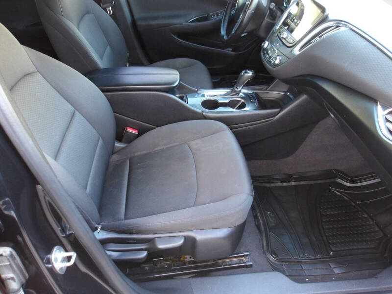 2017 Chevrolet Malibu LT