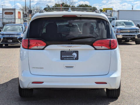 2020 Chrysler Voyager LXi