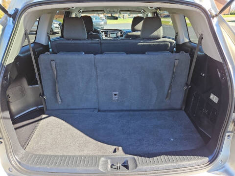 2015 Toyota Highlander LE