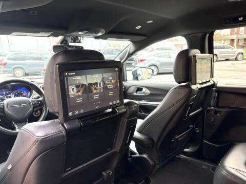 2019 Chrysler Pacifica Touring L Plus