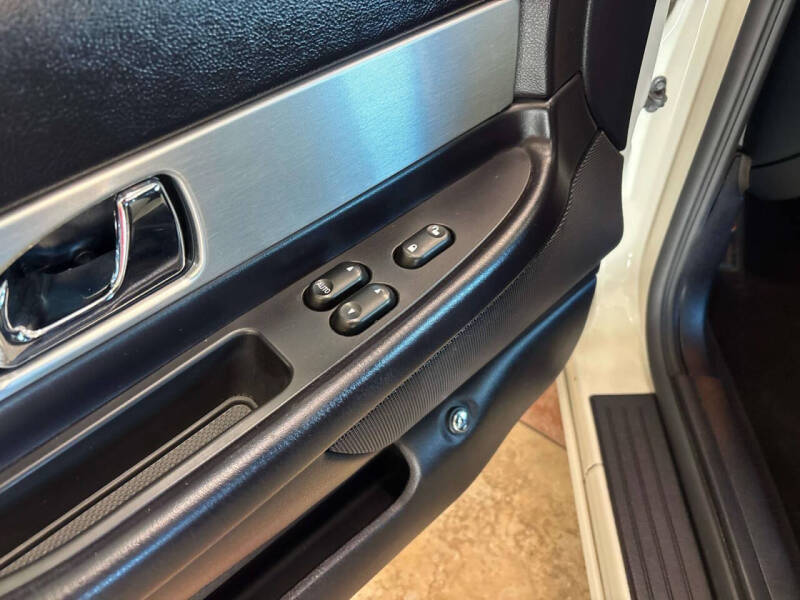 2003 Ford Thunderbird