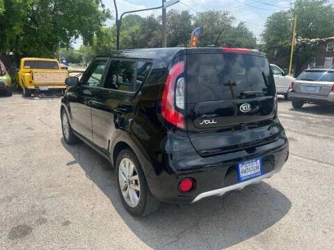 2017 Kia Soul +